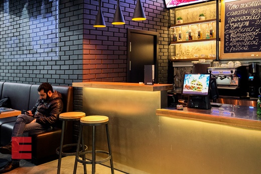 Барная стойка "МОЙ МОБИЛЬ". ТЦ Океаниум