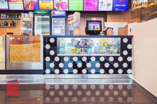 Кинотеатр СИНЕМА СТАР. Барные стойки, конобары