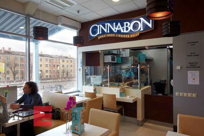 Cinnabon ул маршала неделина 6 фото Отгружена 50-я юбилейная стойка для сети кафе-пекарен "Синнабон" в Краснодаре