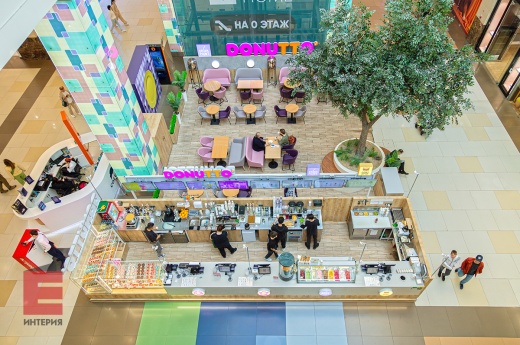 Островная стойка Donutto в ТРЦ Колумбус. Москва