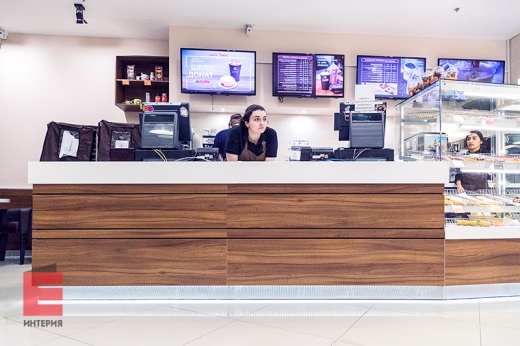 Барная стойка "Dunkin Donuts". ТЦ Охотный Ряд