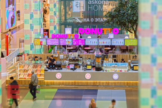 Островная стойка Donutto в ТРЦ Колумбус. Москва